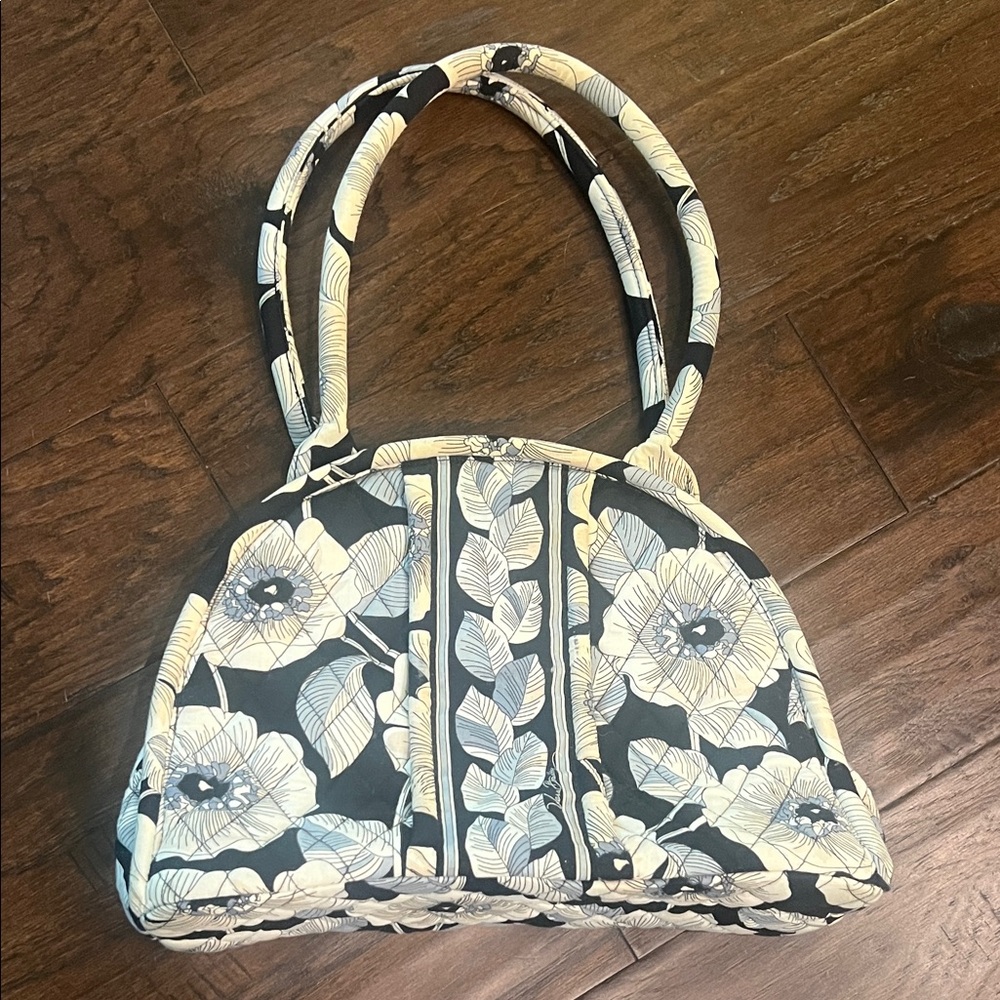 Vera Bradley Eloise Kiss Closure Floral Bag. Like New